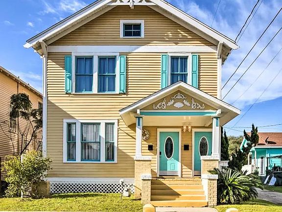 4th image of 2215 35th St #2