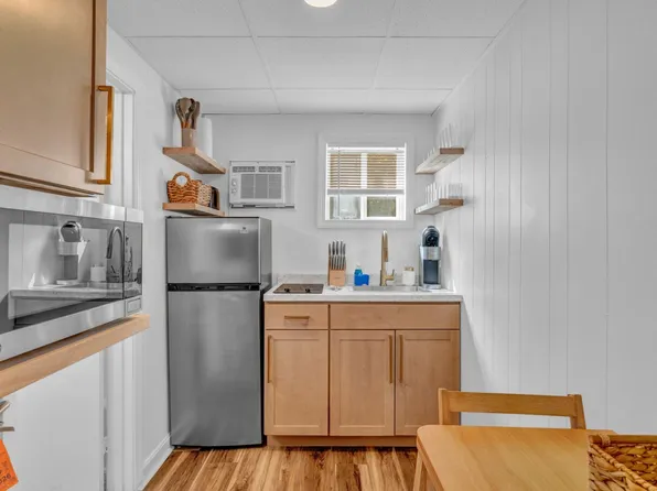 174 E Grand Ave, Old Orchard Beach, ME