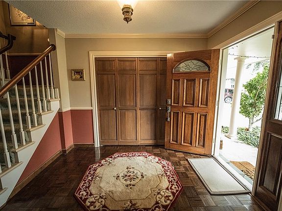 5th image of 3921 S Pin Oak Ave