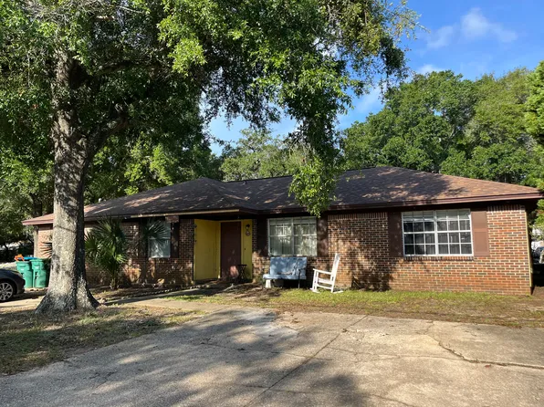 114 McClure Dr APT B, Gulf Breeze, FL 32561