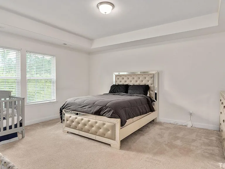 220 Avery Glenn Way — Photo 31