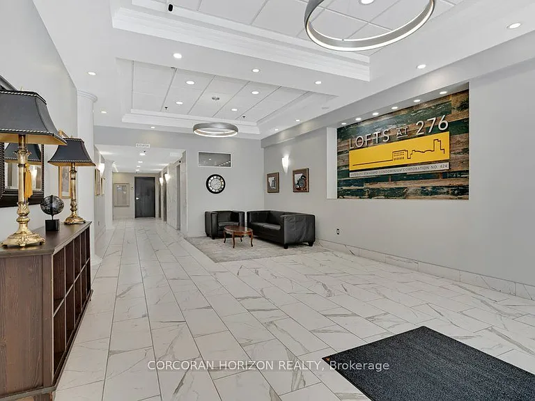 276 King St W #209 — Photo 2