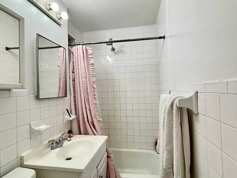 233 E 80th St #2C — Photo 2