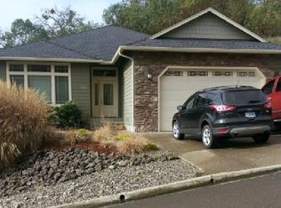 2502 NW Troost St, Roseburg, OR 97471