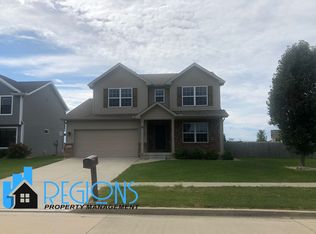 3613 Silverado Trl, Bloomington, IL 61761