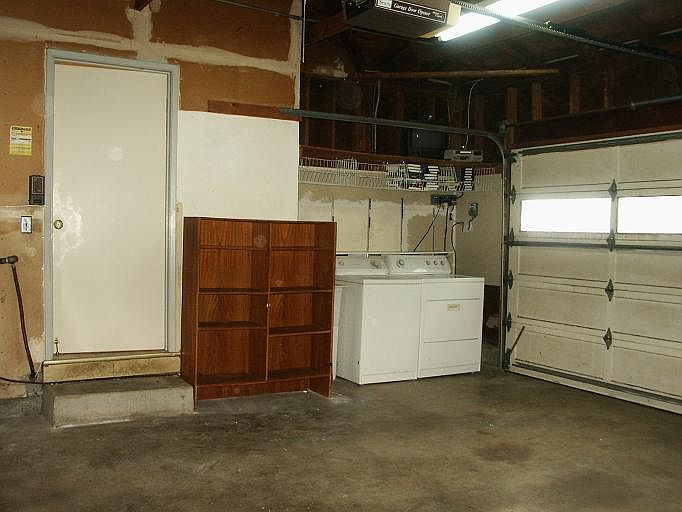 1st image of 2232 Cherry Ave