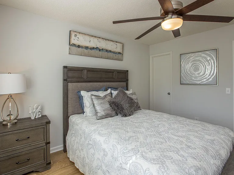 Meridian Village — Photo 18