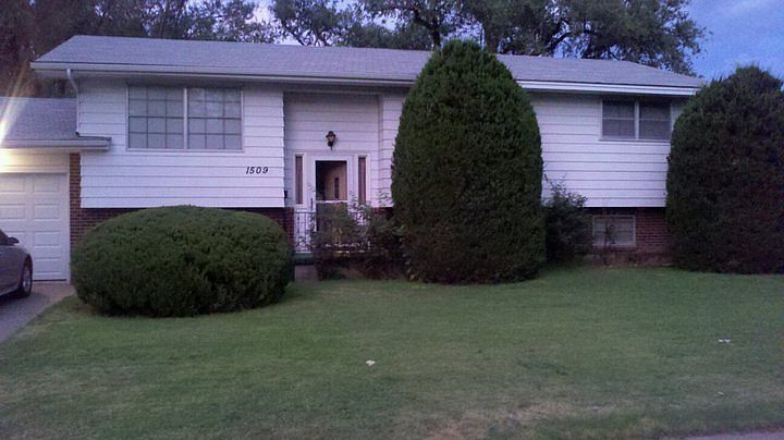 Front of house view 1