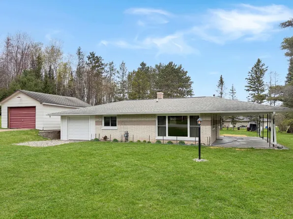 108 Highview Dr, Iron River, MI 49935