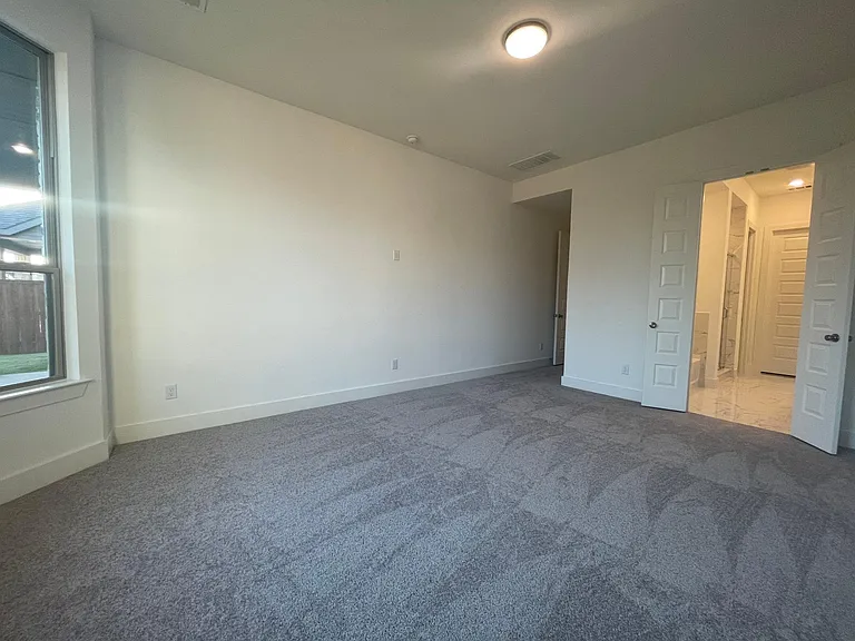 1164 Saddle Ridge Dr — Photo 21