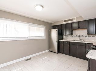 231 Callan Ave APT 2S, Evanston, IL 60202