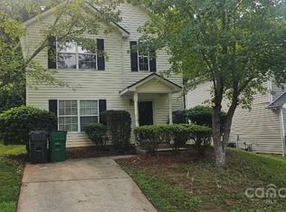 1451 Hidden Stream Ct, Charlotte, NC 28213
