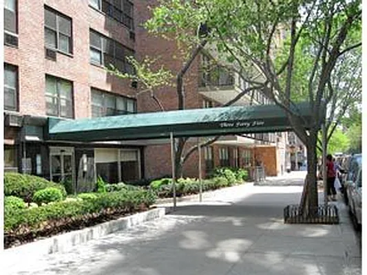 Sold by Corcoran | media 4