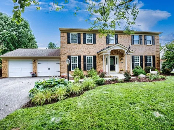 4976 Sesame St, Cincinnati, OH 45244