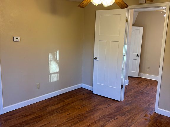 5th image of 1419 S Fern St