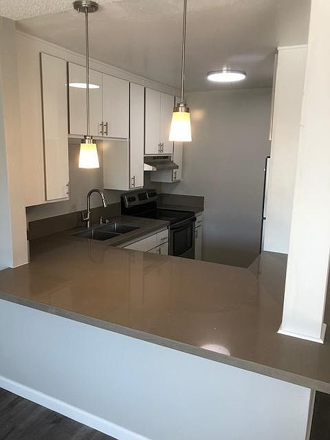1st image of 3930 Louisiana St #4