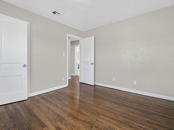 3rd image of 4612 N Classen Blvd