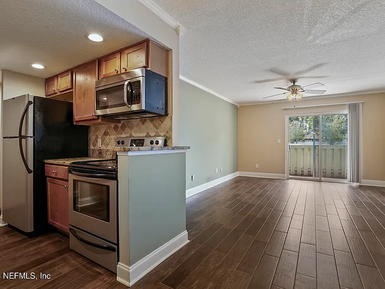3737 Loretto Rd #802 — Photo 8