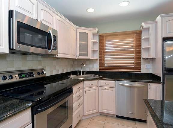 5th image of 1016 S Dunton Ave