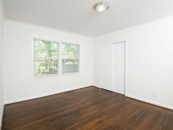 5th image of 685 Oakmoor Dr #685