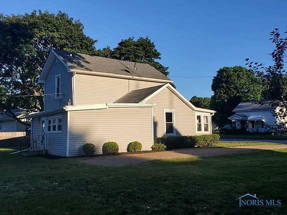 4th image of 102 Elmwood Ave