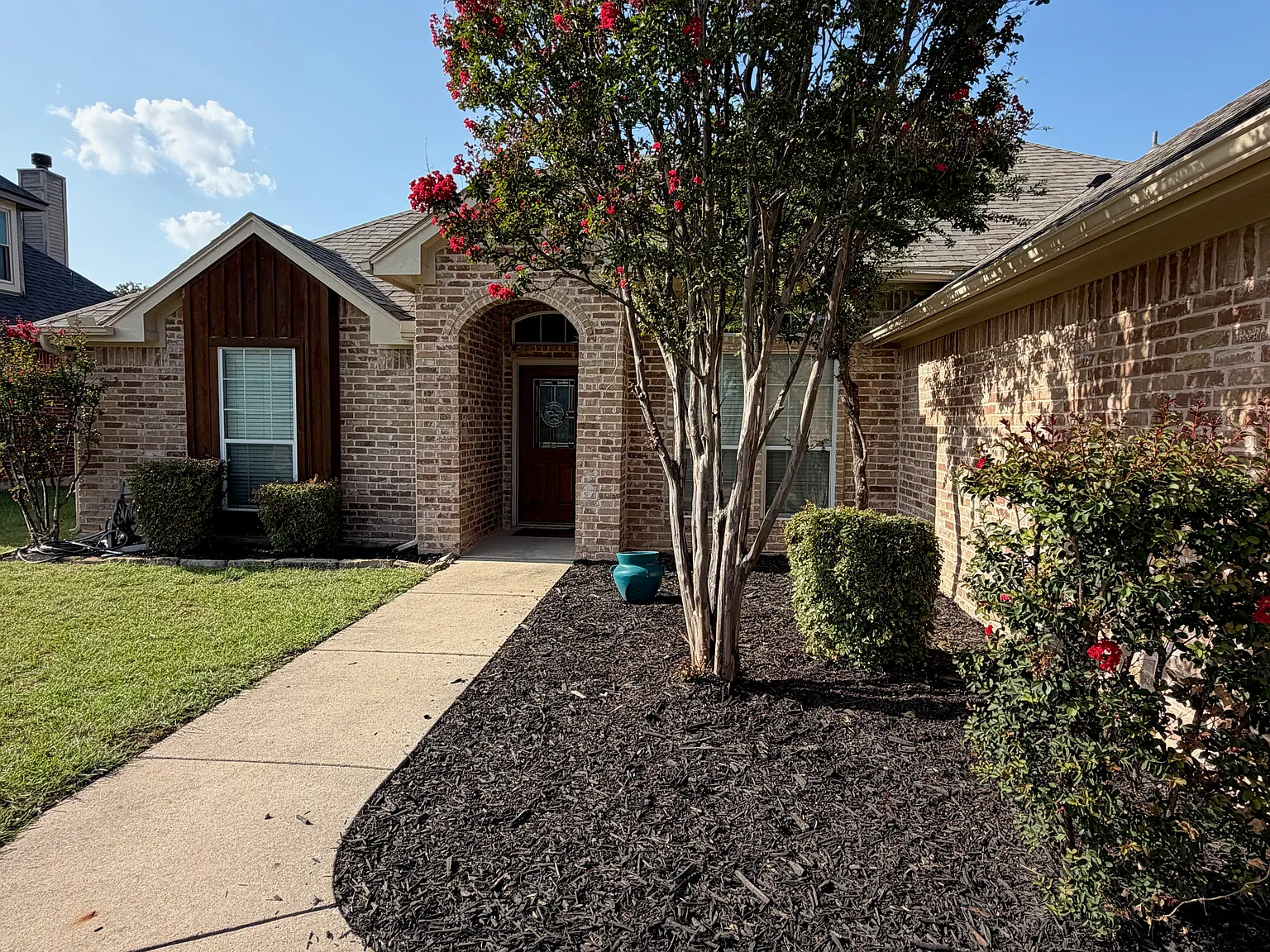 3 bed, 1785 sqft, $2,700 — Photo 3