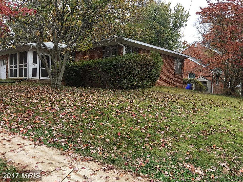 2nd image of 9101 Linton St