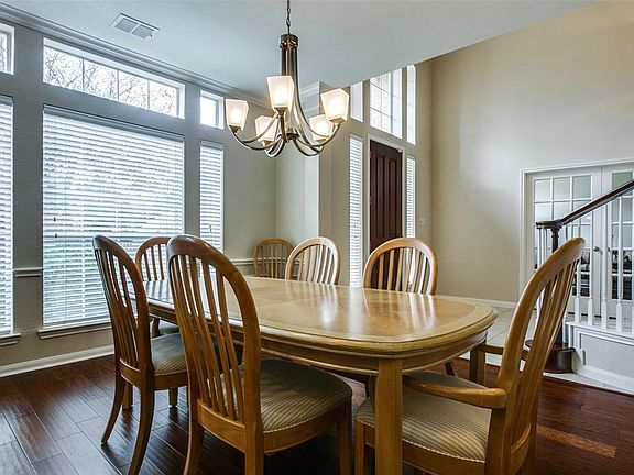 5th image of 3612 Acton Dr