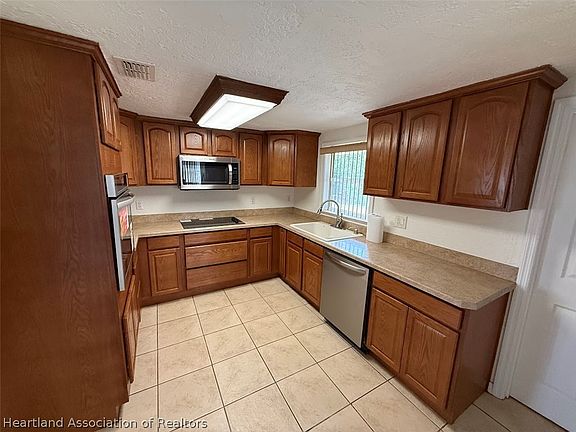 5th image of 42078 Abram Ave
