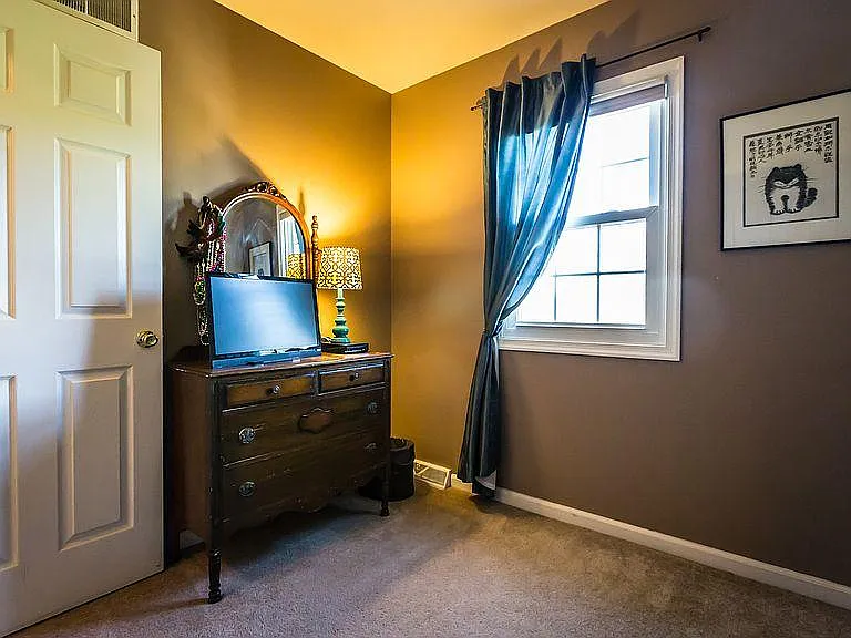 63 Brookfield Rd #1 — Photo 15