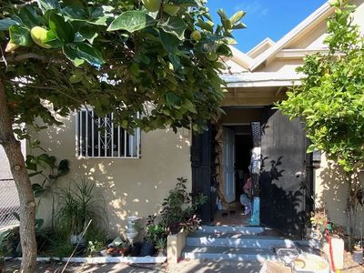 1217 S Kingsley Dr, Los Angeles, CA, 90006
