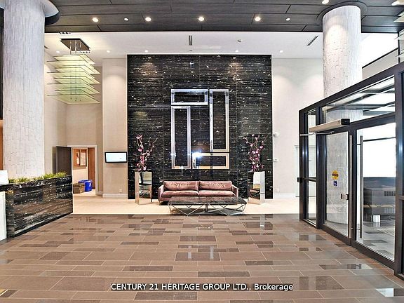 2nd image of 9201 Yonge St #319