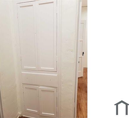 2nd image of 3963 Brighton Ave #4