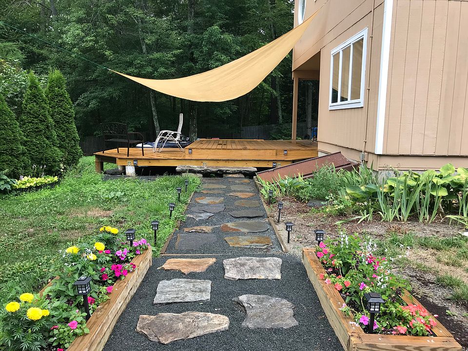 Vast entertainment deck. 