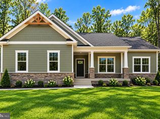 274 Noahs Landing Dr, Bumpass, VA 23024