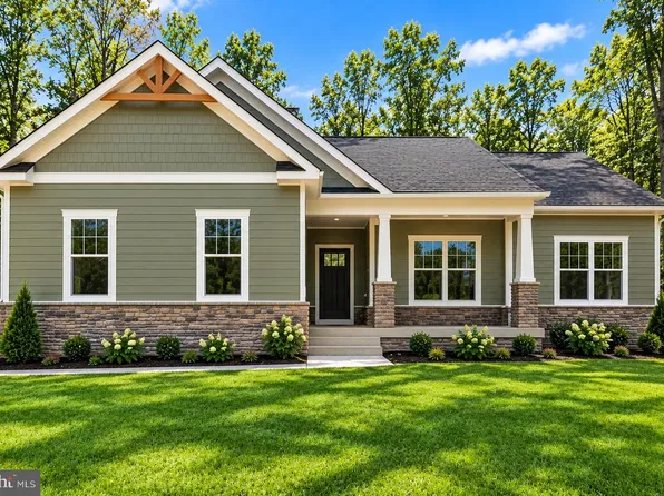 274 Noahs Landing Dr, Bumpass, VA 23024