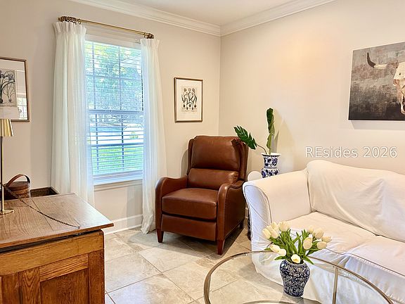 3rd image of 1016 Pine Martin Rd