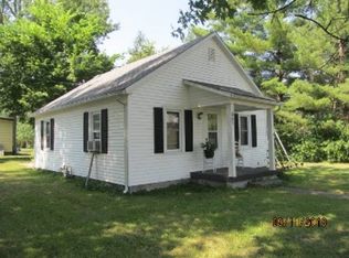 803 SW 4th St, Fairfield, IL 62837