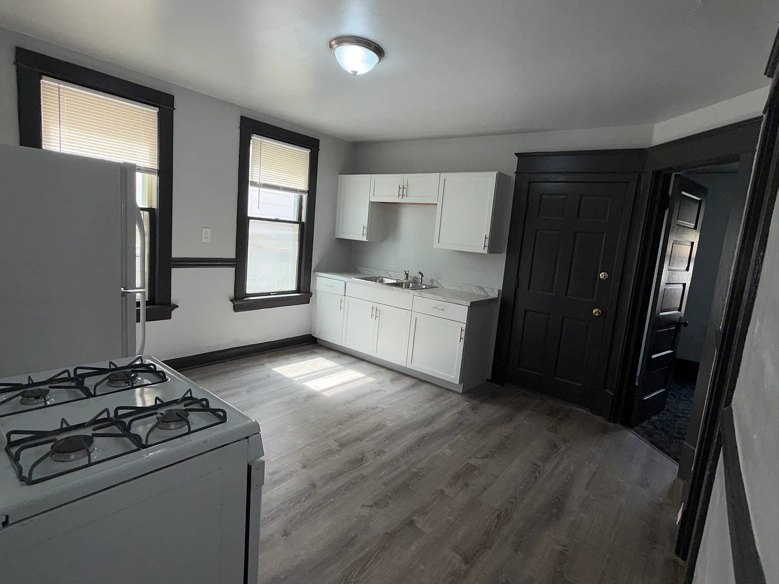 3 bed, $1,450 — Photo 4