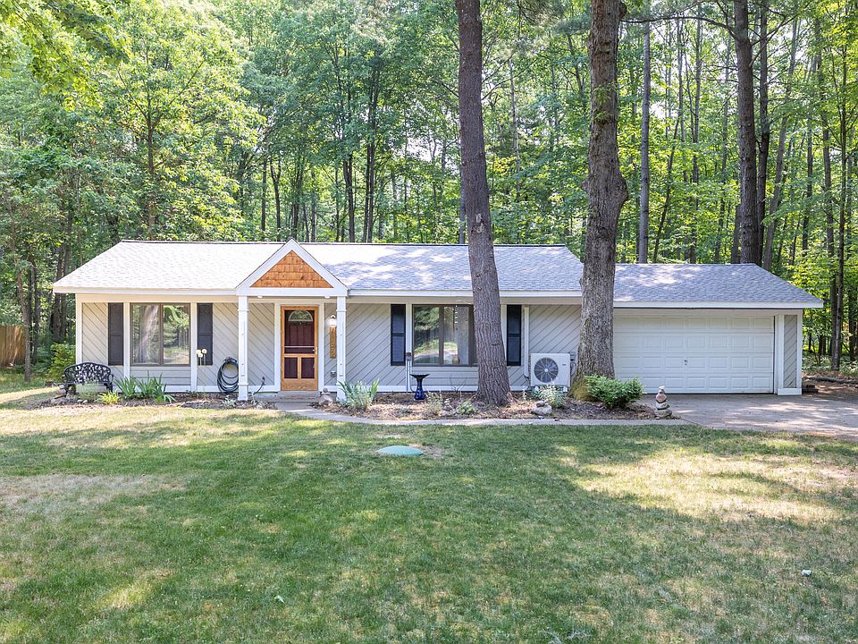 6782 White Pine Dr, Stanwood, MI 49346 Zillow