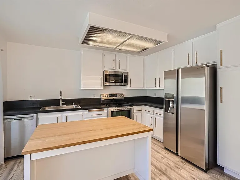 3253 Caminito Eastbluff — Photo 11