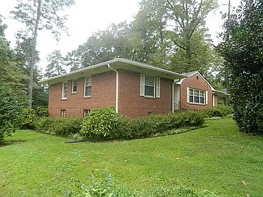 731 Gay Dr — Photo 8