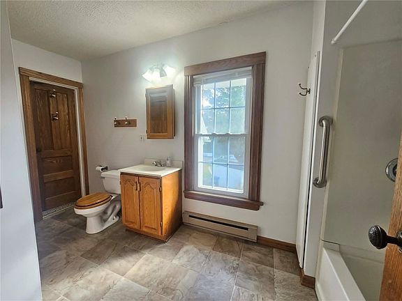 5th image of 4218 Ridge Rd