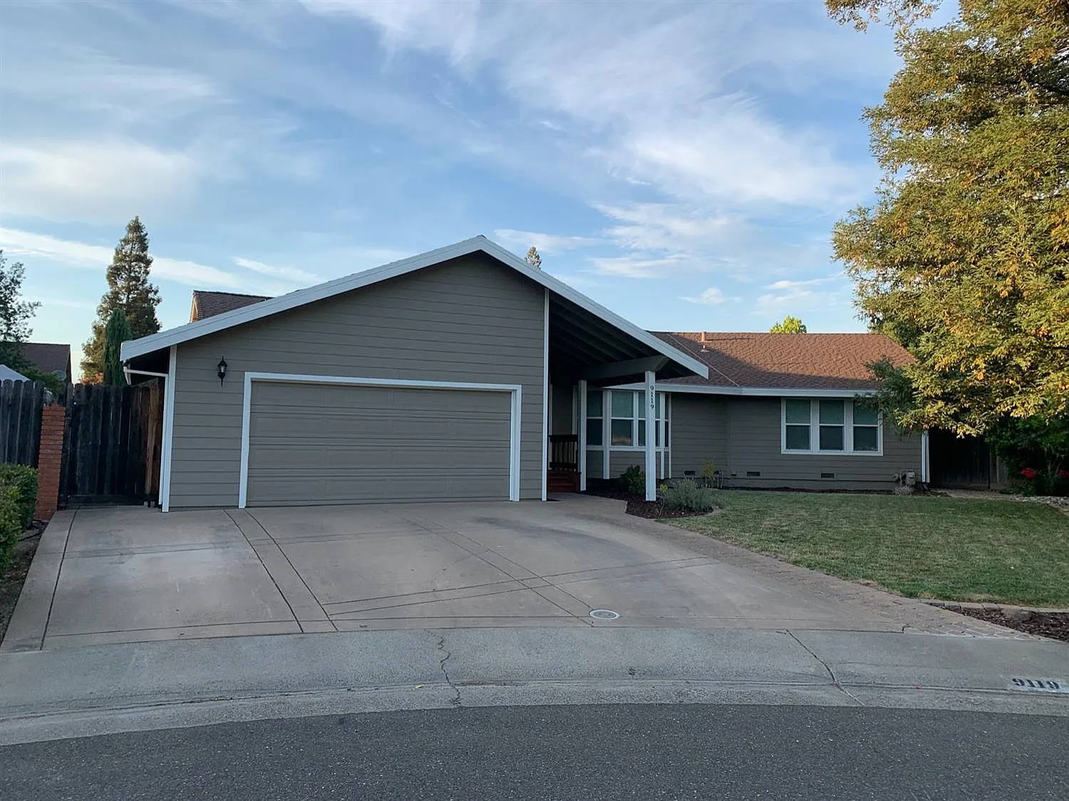 9119 Buckskin Ct photo 1