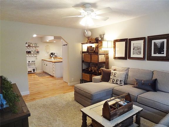 3rd image of 10126 N Balfer Dr E