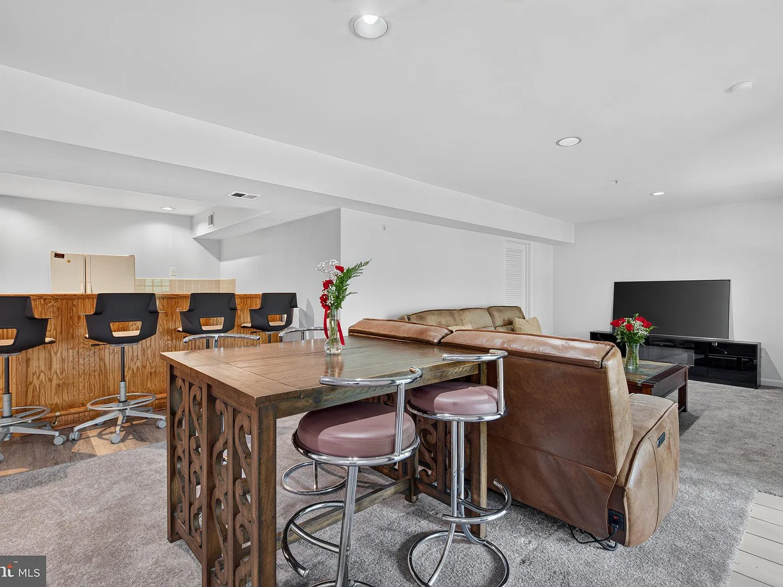 1 bed, 1.0 bath, 3972 sqft, $1,600 — Photo 4