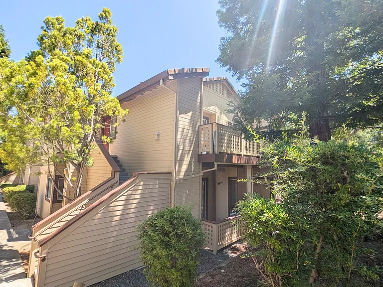 143 Tuscany Ct — Photo 18