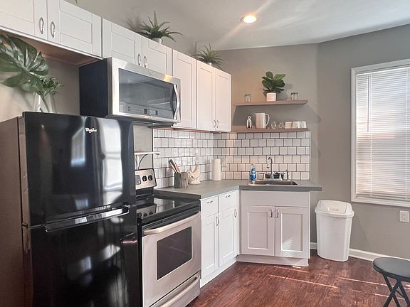 4th image of 2407 N Capitol Ave #2