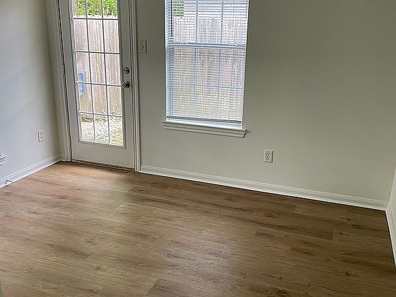 4th image of 604 Welsh Ave