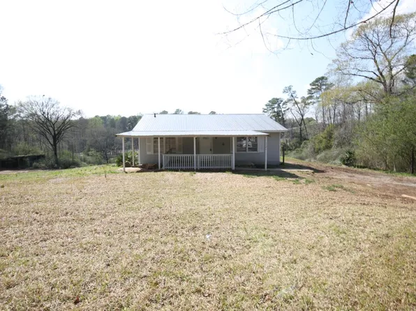 1121 Hayes Rd, Adamsville, AL 35005
